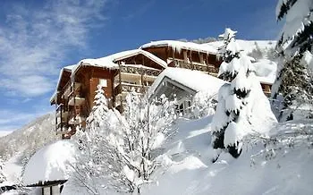 Du Hameau
